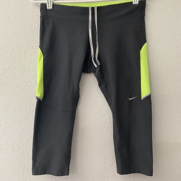 NIKE DRI FIT ATHLETIC LEGGINGS WORKOUT CAPRI PANTS GYM YOGA - Picture 6 of 12